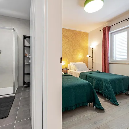 Appartement Gold 2 *